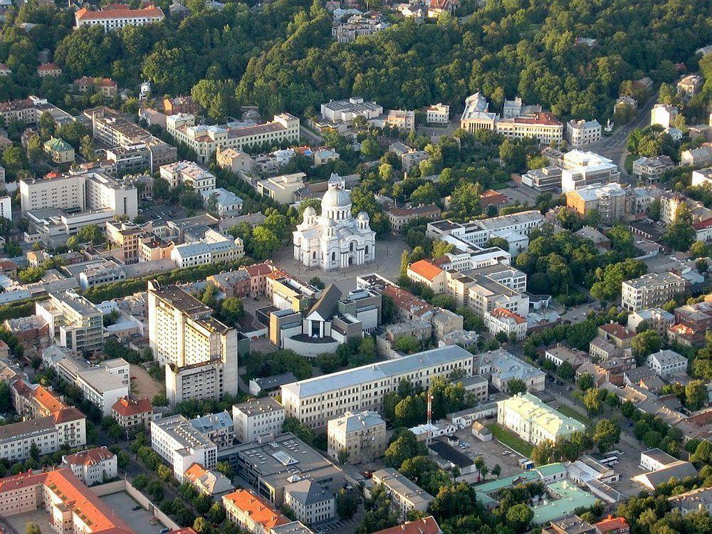 Centre Hotel Kaunas Buitenkant foto