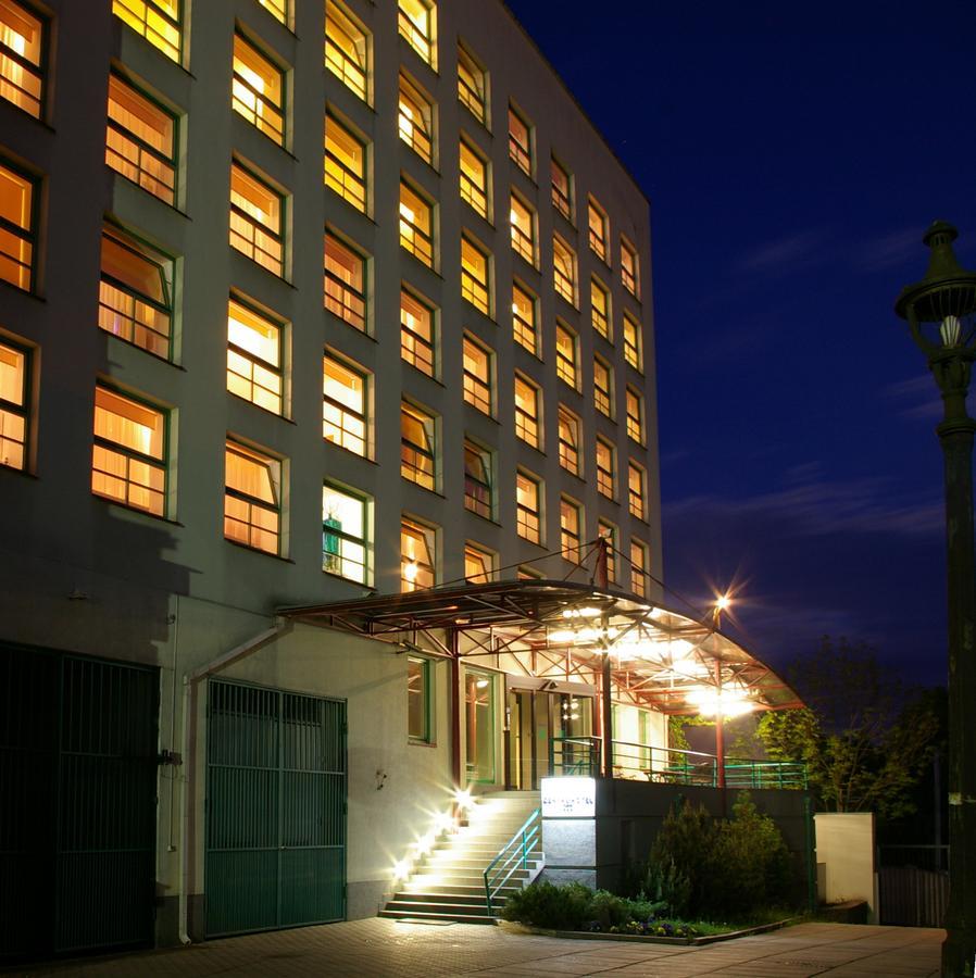 Centre Hotel Kaunas Buitenkant foto